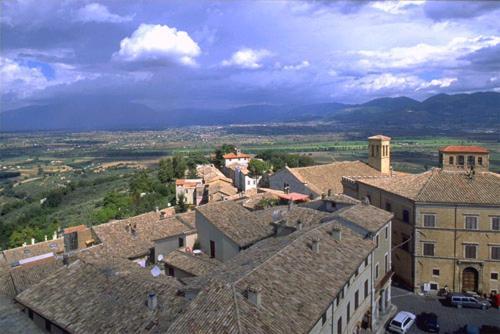 L'Arco Romanico Montefalco Ngoại thất bức ảnh